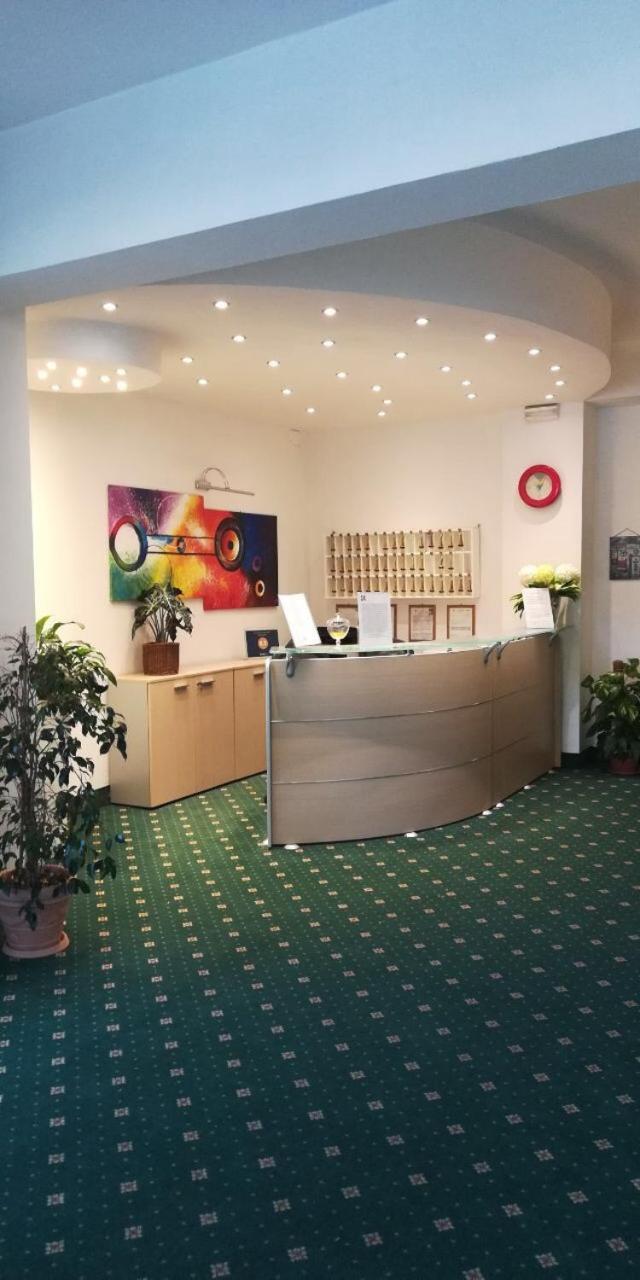 Hotel Universo Фиджи Экстерьер фото
